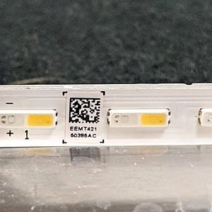 Barre Leds + Support Télé Samsung QE65Q60TAU Référence: BN96-50385A