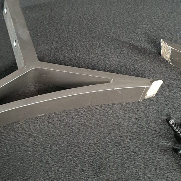 PIEDS COMPLET AVEC VIS THOMSON - 50UA5S13W - Testé 100