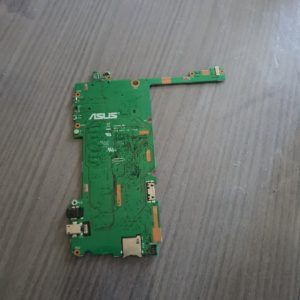 Carte mère tablette Asus Z300M (bouton manquant)