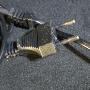 Cordon d'alimentation télé Telefunken D65V800M4CWH – Image 3