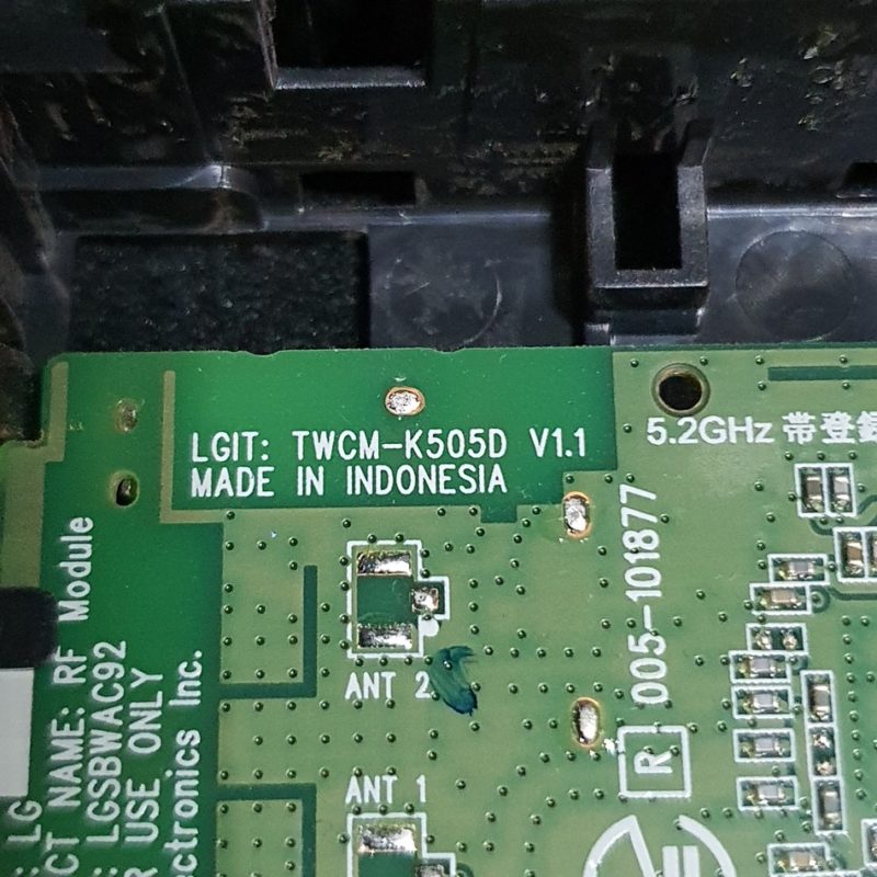Carte Wi-Fi Pour TV LG - Modèle LGSBWAC92 - Prise Blanche - Occasion, Bon état Et Fonctionnelle