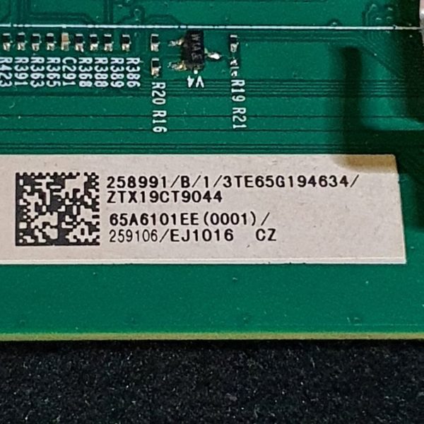 Nappe Pour Le Connecteur De Télé Hisense H65B7100 - D'occasion Mais Fonctionne Parfaitement
