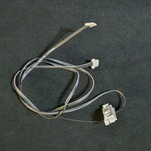 Cordon de connexion des barres leds télé Samsung UE65RU7379U