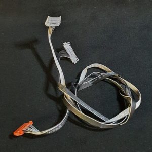 Cordon de connexion des barres leds télé Samsung UE55MU7005T