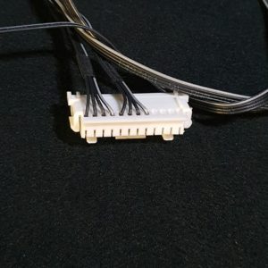 Cordon de connexion des barres leds télé Samsung UE43AU8005K