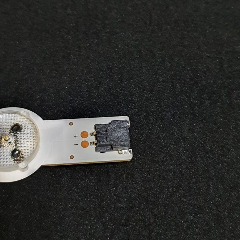 Barre LED De Rétroéclairage Pour écran LG - Références 6916L-1385A / 1217A / 1174A-1177A - 42ROW R1 L1 - Neuf Sous Blister