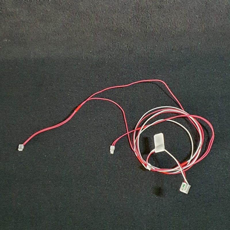 Ensemble nappes de connexion de la carte T-Con au LCD télé Hisense 70AE7000F - vente de pièces détachées et d'appareils multimédia