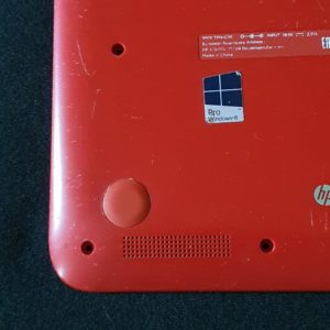 Carter dessous carte mère Pc HP X360 310 G1 – Image 7