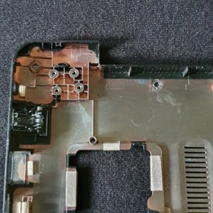 Carter dessous carte mère Pc Asus F555LA-XX2826T – Image 5