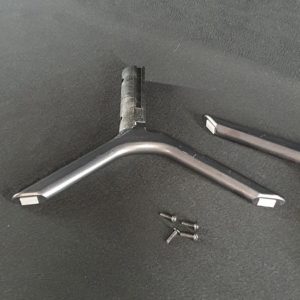 Ensemble Pieds + vis télé Samsung UE49RU7305K – Image 4