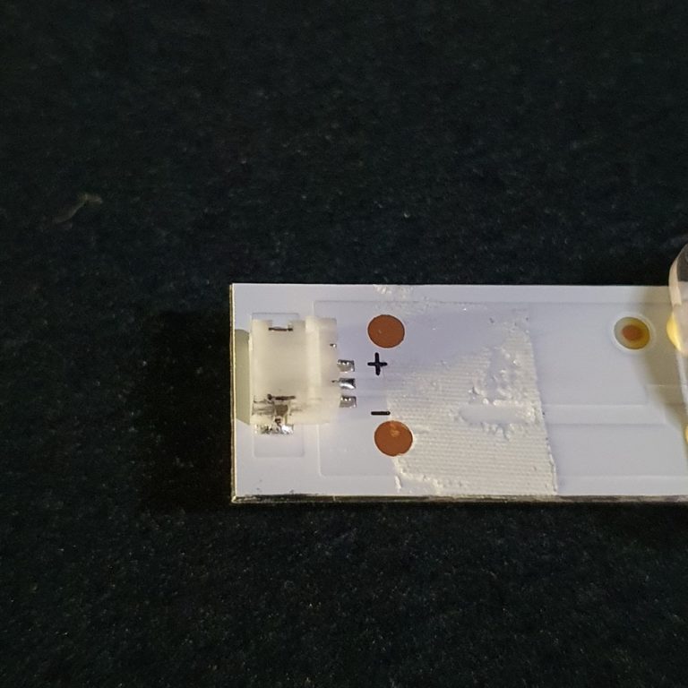 Barre LED Rétroéclairage Pour TV Hisense - 5 LEDs, 537 Mm - Kit 2 Pièces (Modèles Compatibles Listés)