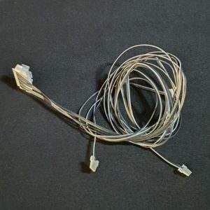 Cordon de connexion des barres LEDS télé Samsung UE85AU8005K