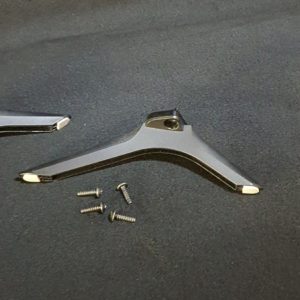 Ensemble pieds + vis télé Hisense 32A5100F – Image 3
