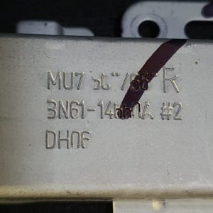 Fixation pied intérieur télé Samsung UE65LS03NAU Référence: BN61-14660A (R) – Image 3