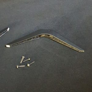 Ensemble pieds + vis télé TCL 32ES581 – Image 3