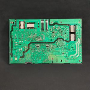 Carte d’alimentation télé Samsung QE82Q60RAL Référence: BN44-00874F