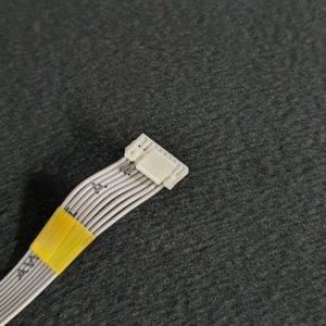 Cordon de connexion des modules télé Hisense H65AE6000 – Image 3