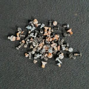 Ensemble vis télé Sharp LC-55UI7552E