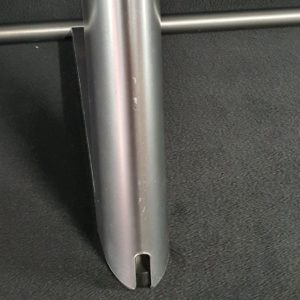 Ensemble pied + vis télé Samsung QE55Q7FNAT – Image 7