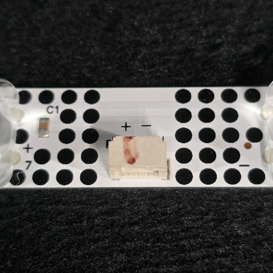 Barre LEDS télé TCL 55P631 référence: B0101-000627 – Image 2