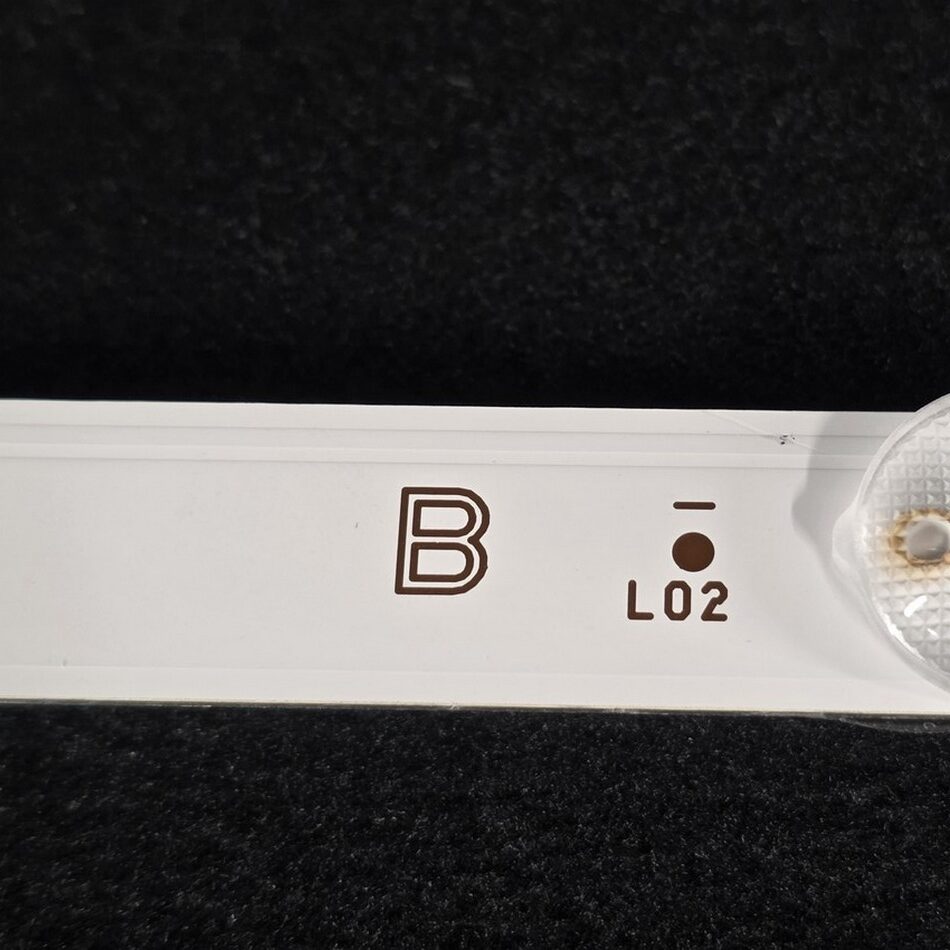 Barre LEDS télé Toshiba 55UA3A63DG référence: JL.D550C1330-078CS-M_V01 (B) – Image 4