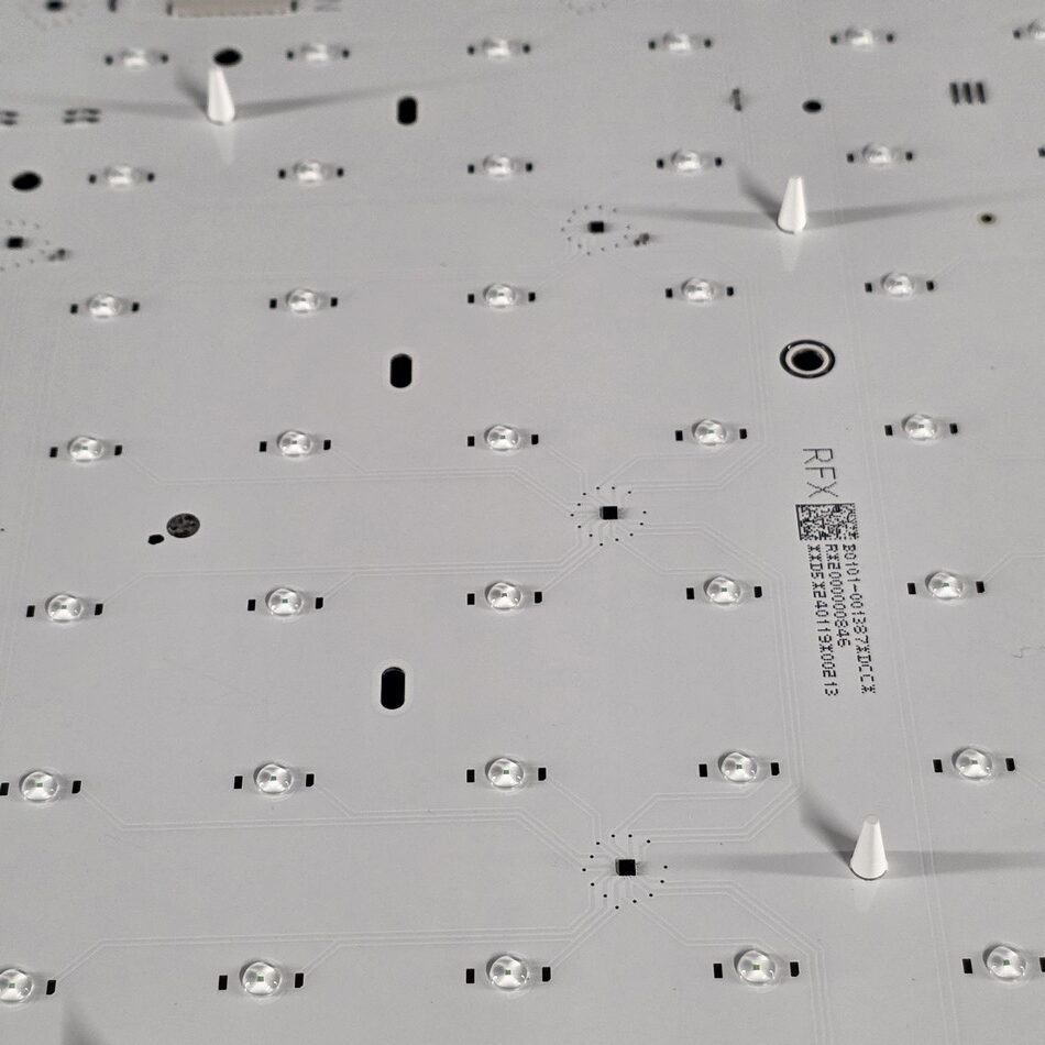 Panneau Leds écran TCL 85C855 Référence: 40-JFCCHU-DLA1AG (11605-500152) U – Image 5